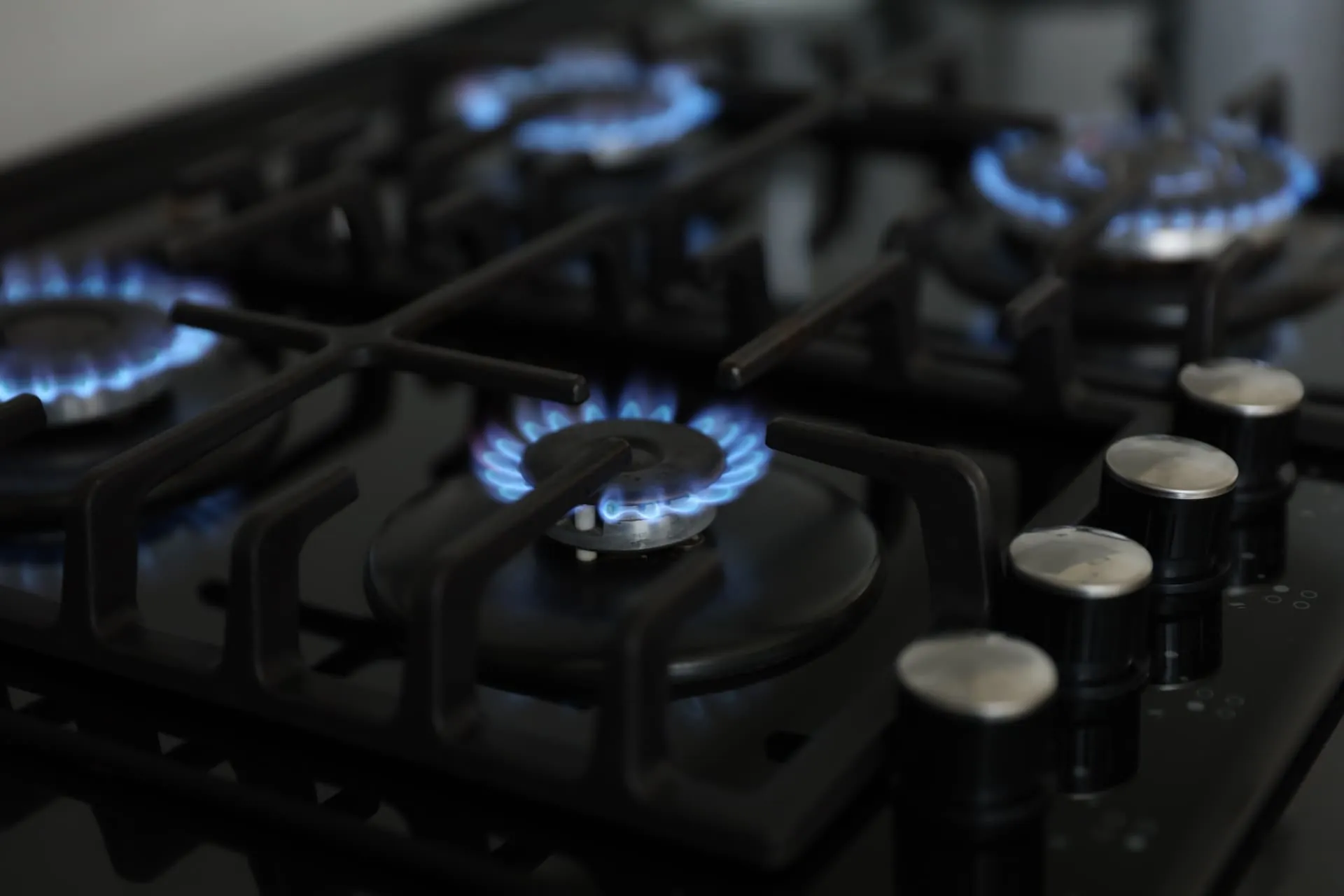 Gas hob with all burners lit