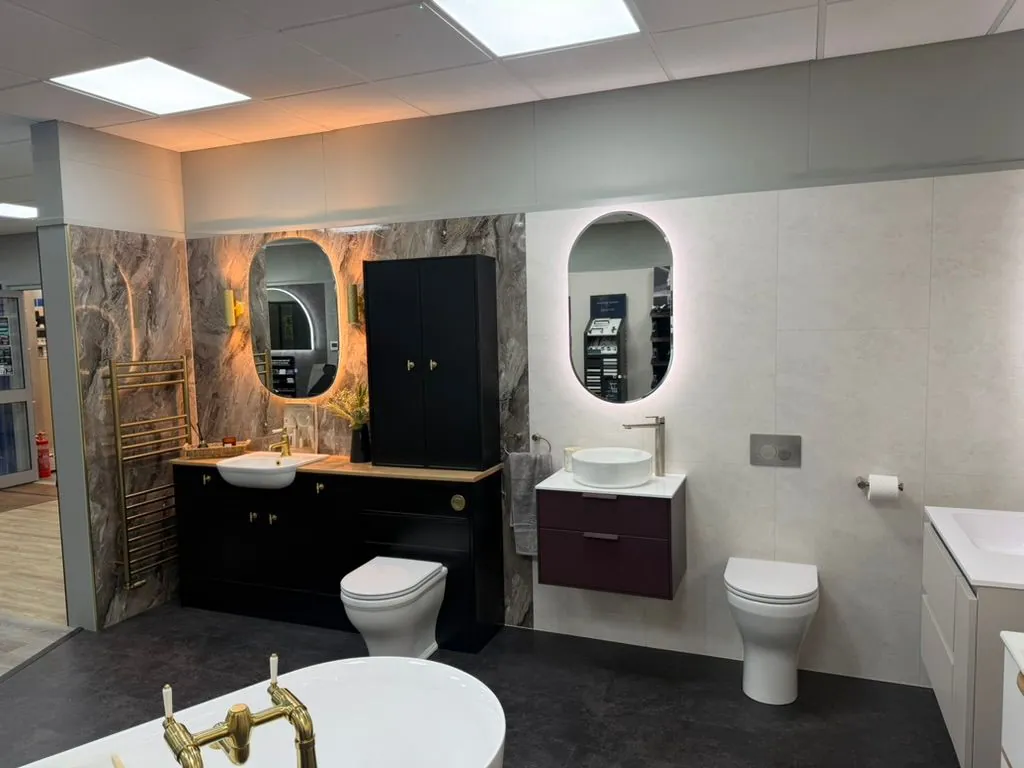 Full showroom refit in Solihull by Warm-Wise | photo 4