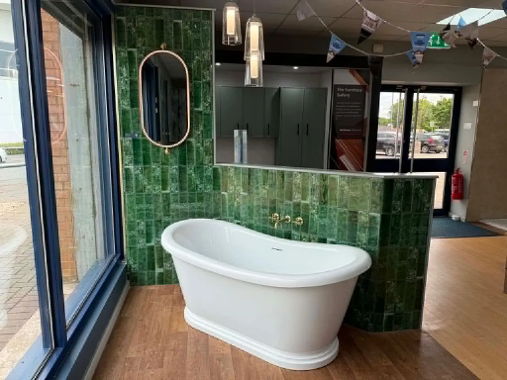 Showroom Bay Refresh, Nantwich | Warm-Wise project album