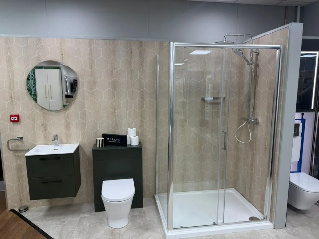 Full showroom refit in Solihull by Warm-Wise | photo 8